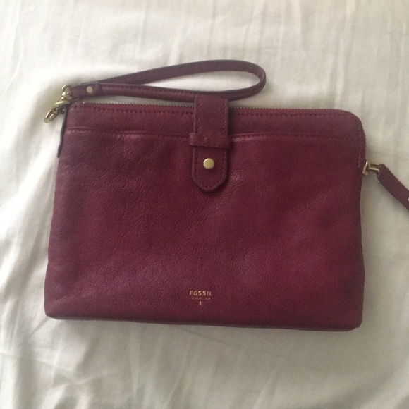 Fossil Handbags - Fossil Maroon Clutch